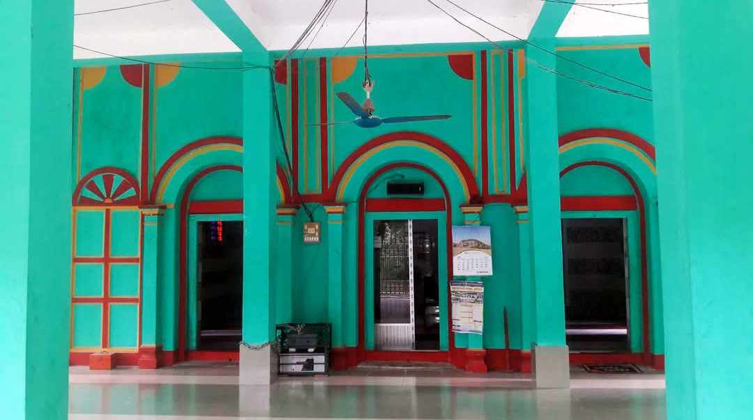 নড়াইলের গোয়াল বাথান মসজিদ এক রাতেই নির্মিত