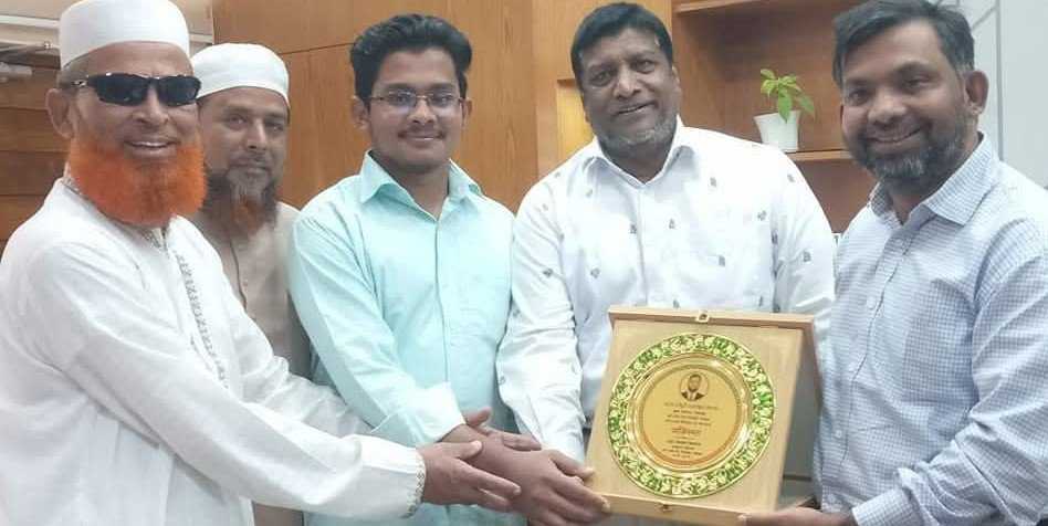 প্রধান উপদেষ্টা বরাবরে স্মারকলিপি প্রদান করলেন সহকারী উপজেলা শিক্ষা অফিসাররা