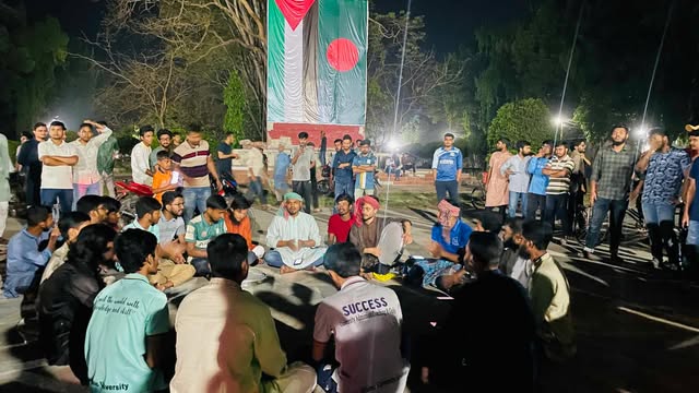 নববর্ষের দিনে সাংস্কৃতিক সন্ধ্যায় মেতেছে ইবি শিক্ষার্থীরা