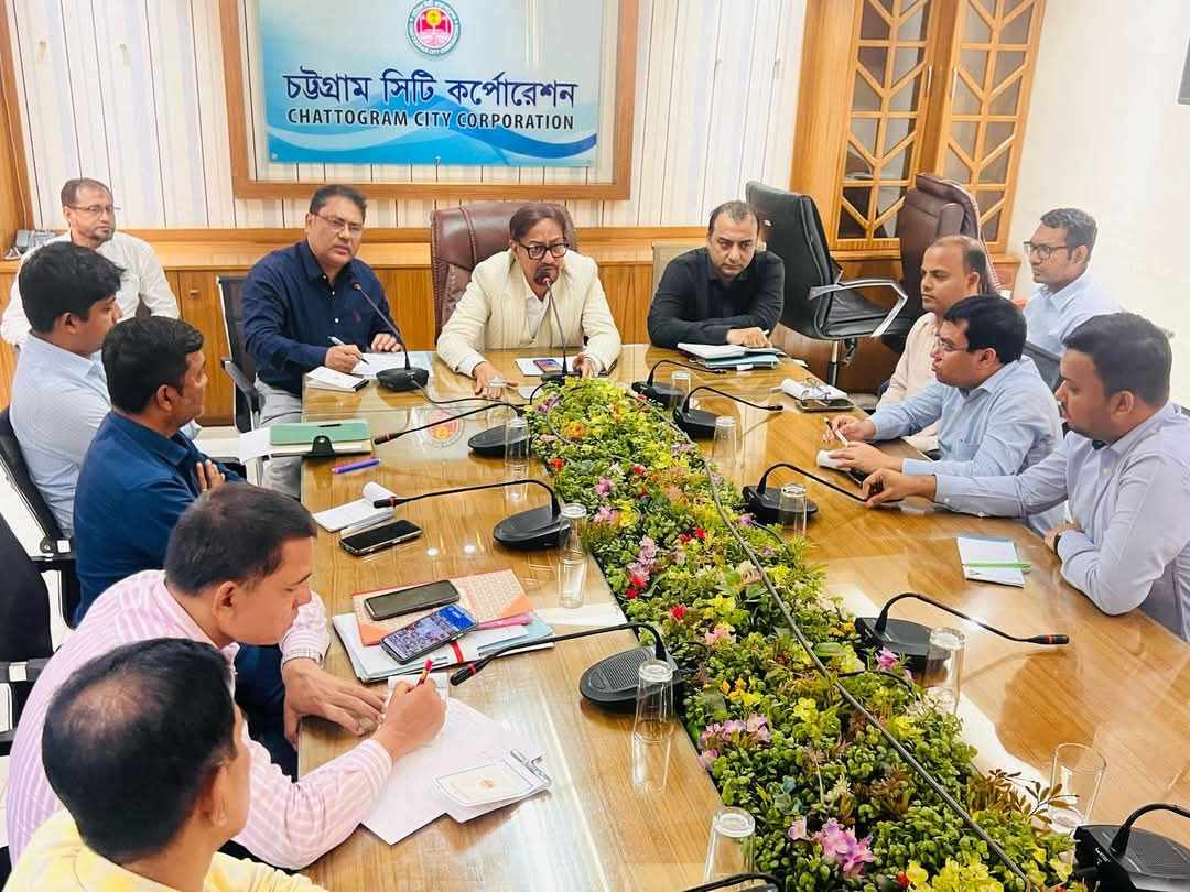 উন্মুক্ত নালা ও খালের ঝুঁকি নিরসনে সভা, বৃহস্পতিবারের মধ্যে তালিকা জমাদানের নির্দেশ মেয়র ডা. শাহাদাতের