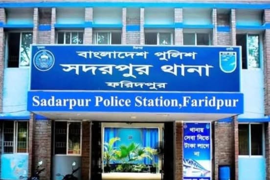 ফরিদপুর সদরপুর উপজেলায় আকোটেরচরে ছলেমানা গ্রামে ধর্ষণের পর এক নারীকে হত্যা