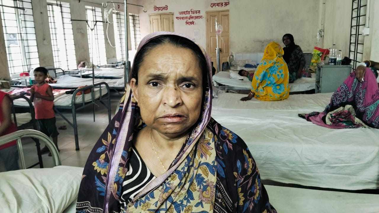 কুলিয়ারচরে পুরুষ শূন্য বাড়িতে প্রতিপক্ষের হামলায় তিন নারী আহত