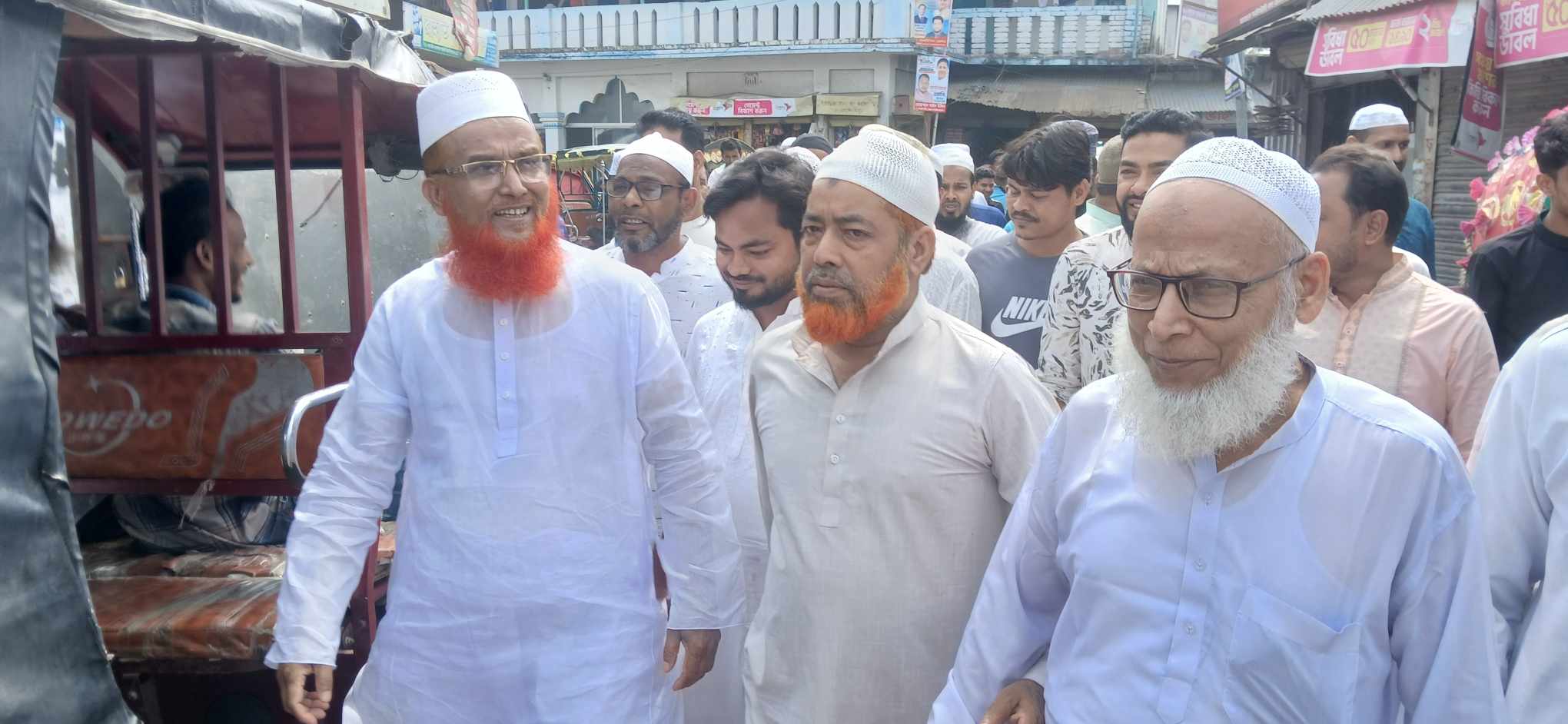ফরিদপুর ৪ আসনের জামায়েত ইসলামের সংসদ সদস্য পদপ্রার্থী মাওলানা সরোওয়ার হোসেনের গণসংযোগ  