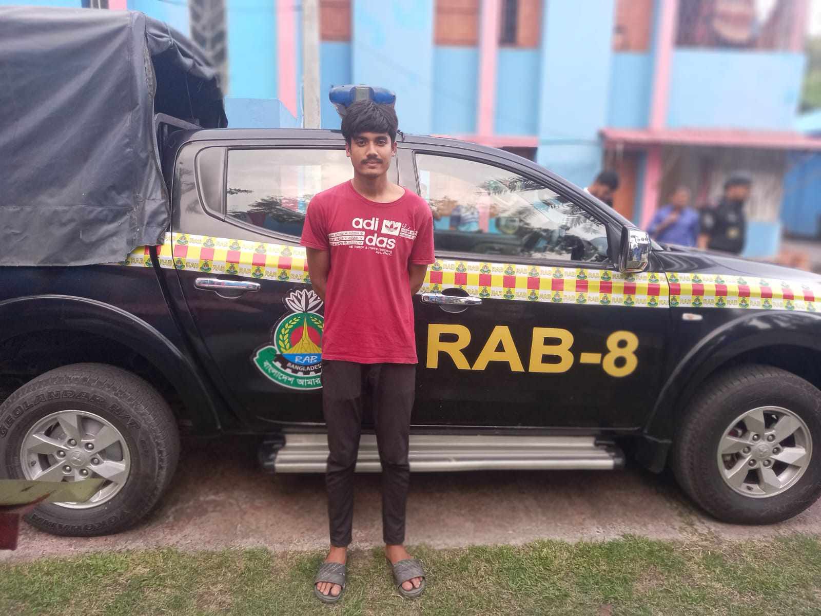 ফরিদপুরের মধুখালী ডুমাইন বাজারে জুয়ার আসরের পুলিশের হামলা মামলার এজাহারভুক্ত দুই আসামি গ্রেফতার