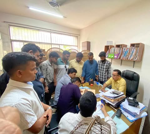 অস্বচ্ছল শিক্ষার্থীর পাশে ছাত্রদল নেতা কাজী জিয়াউদ্দিন বাসিত
