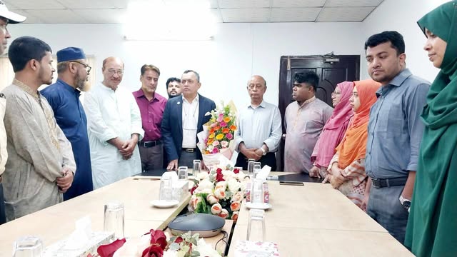 প্রিমিয়ার ইউনিভার্সিটি ‘র ভাইস চ্যান্সেলর এর সাথে সৌজন্য সাক্ষাত করলেন শিক্ষক নেতৃবৃন্দ