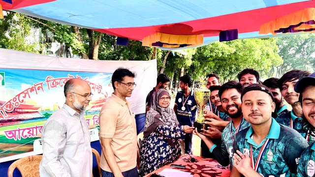 ইবিতে আইন বিভাগের আন্তঃসেশন ক্রিকেটে টুর্নামেন্ট সম্পন্ন