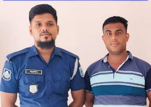 নড়াইলের লোহাগাড়া থানার ওসি আশিকুর রহমানের নেতৃত্বে অভিযান যুবদল কর্মী সালমান হত্যা মামলা আসামি গ্রেফতার