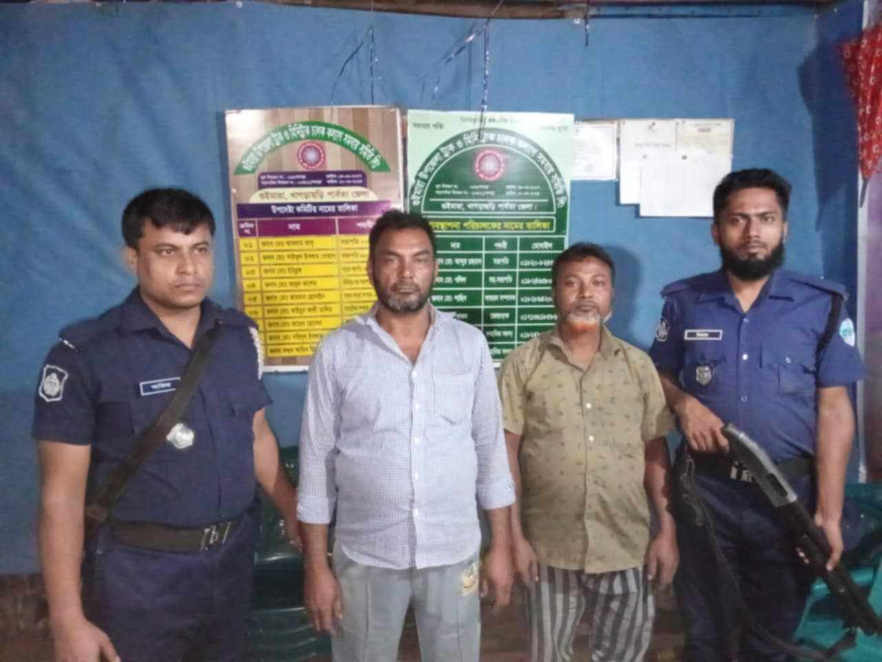 সড়কে চাঁদাবাজি গুইমারাতে সেনা অভিযানে আটক দুই