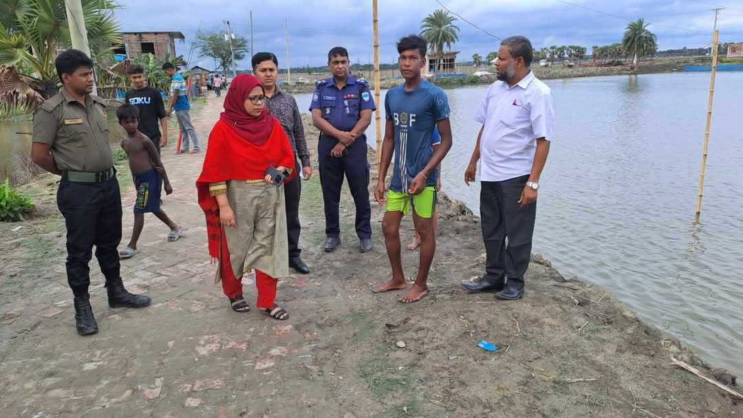 কেশবপুরে ভূগর্ভস্থ পানি উত্তলন করে মৎস্য ঘেরে পানি দেওয়াই বিদ্যুৎ সংযোগ বিচ্ছিন্ন