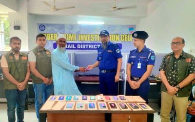 নড়াইল সিসিআইসি কর্তৃক হারিয়ে যাওয়া ২২টি মোবাইল ও নগদ টাকা উদ্ধার পূর্বক প্রকৃত মালিকদের নিকট হস্তান্তর