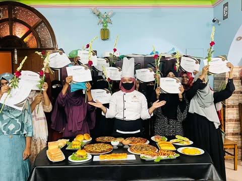 করোনাকালে শুরু, আজ সফল উদ্যোক্তা: মুরাদনগরের পেস্ট্রি শেফ সুমাইয়া আফরিন