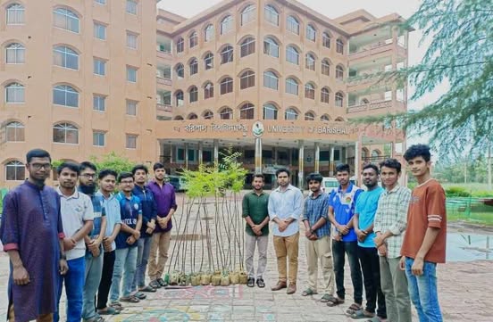 শহীদ রাষ্ট্রপতি জিয়াউর রহমানের ৪৪ তম শাহাদাৎ বার্ষিকী উপলক্ষে ববিতে বৃক্ষরোপণ কর্মসূচি