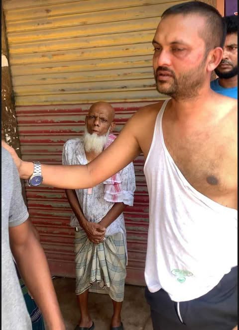 মনোহরদীতে প্রতারক শাকিলকে গণধোলাই