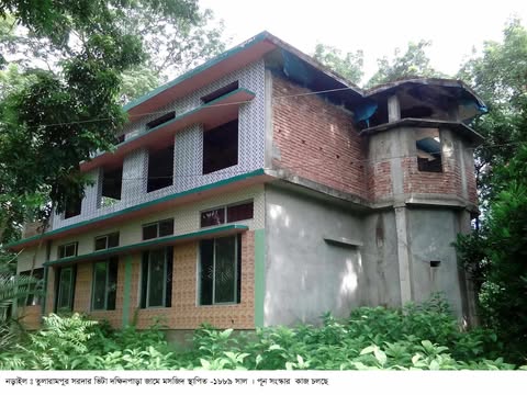 নড়াইলের তুলারামপুরে বৃটিশ শাসনামলে নির্মান হয় দক্ষিনপাড়া জামে মসজিদ
