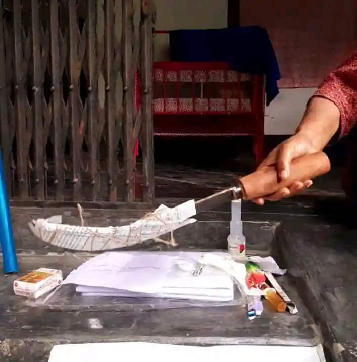মণিরামপুরে বিএনপি ও যুবদল নেতার বাড়িতে কাফনের কাপড়, দা, চিরকুট পাঠিয়ে হুমকি