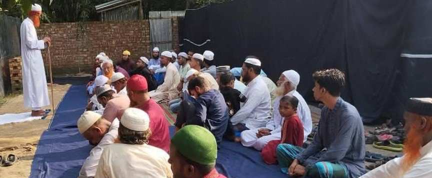 সৌদির সাথে মিল রেখে গাইবান্ধার দুই গ্রামে ঈদ উদযাপন