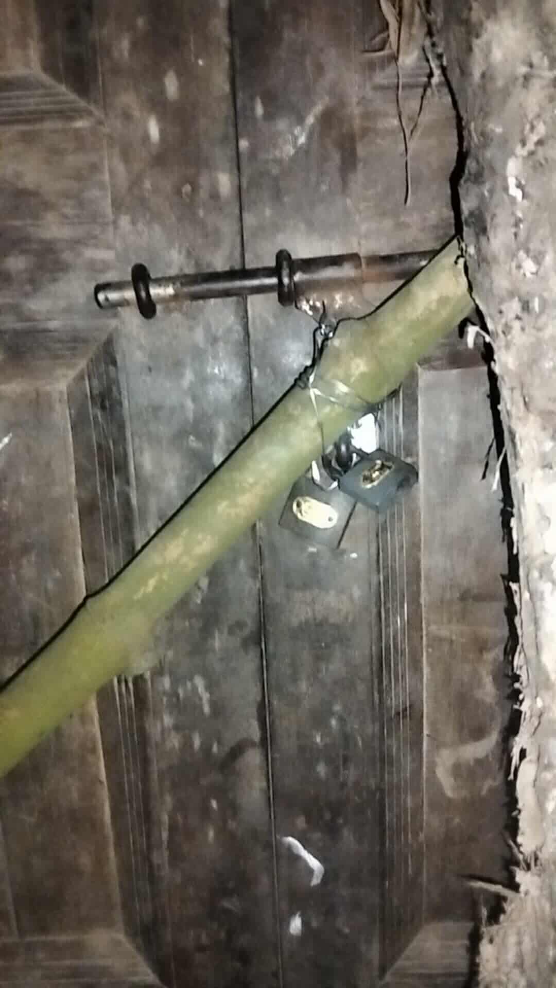 বিদেশ যেতে না পেরে বিধবাকে মারধরের পর বসতঘরে তালা ঝুলিয়ে দেয়ার অভিযোগ