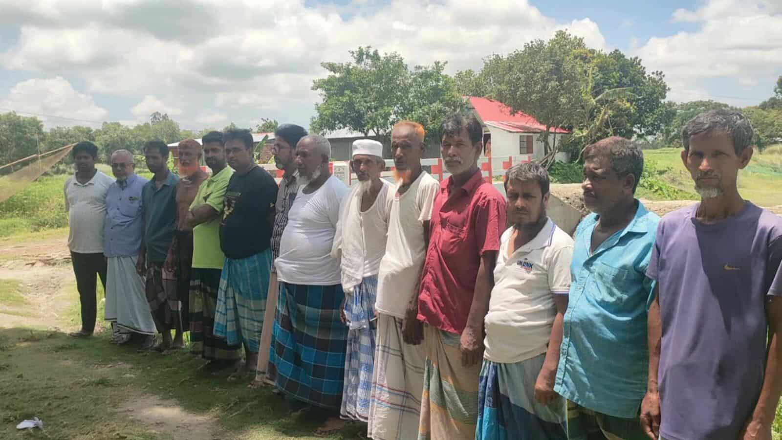নবীনগরে কৃষি ভূমি রক্ষায় কৃষকদের বিক্ষোভ
