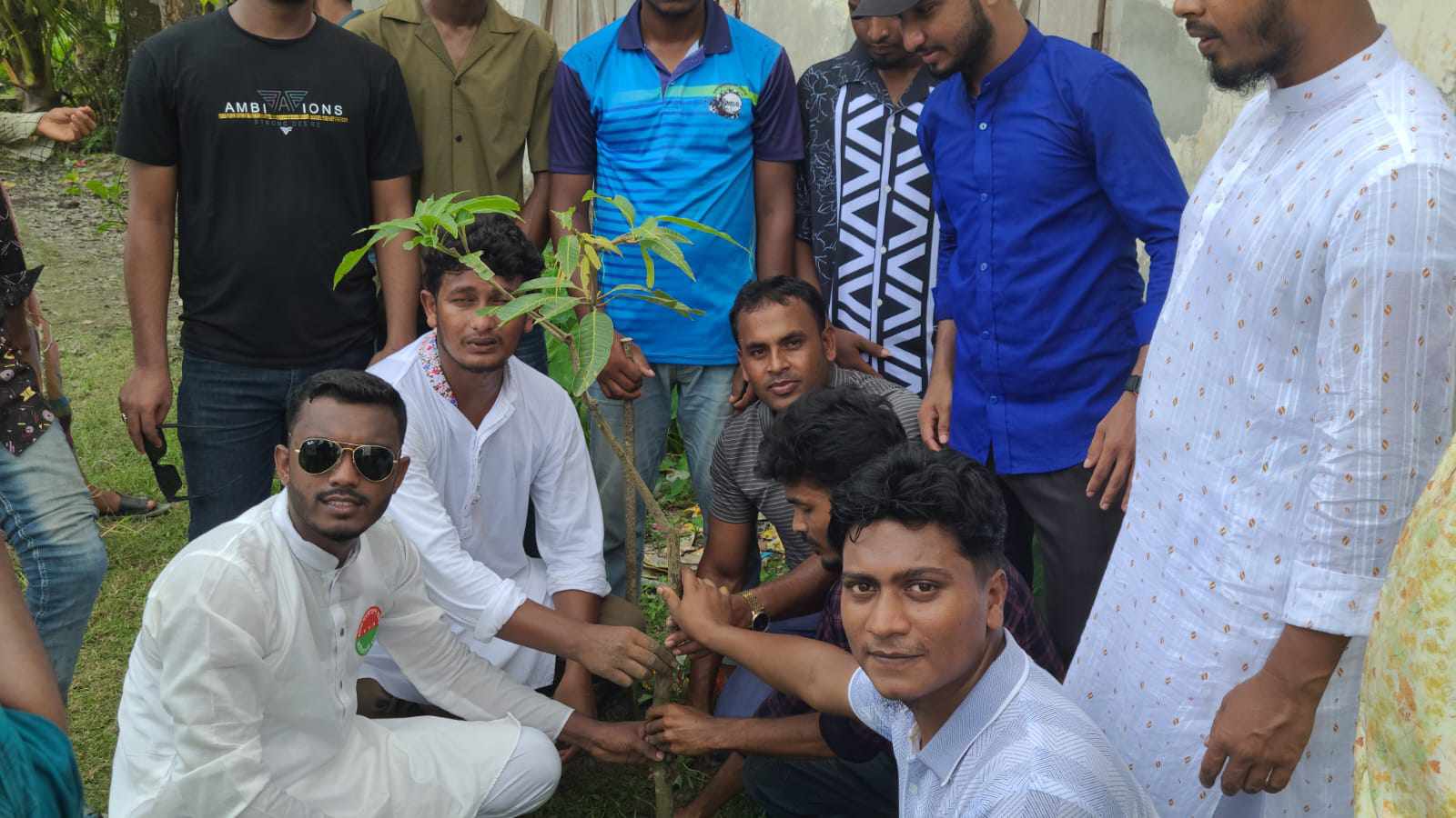 রাঙ্গাবালীতে ছাত্র দলের উদ্যোগে বৃক্ষ রোপন