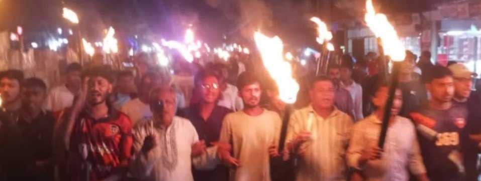 গাইবান্ধায় মশাল মিছিল, দাবী ইপিজেড বাস্তবায়ন