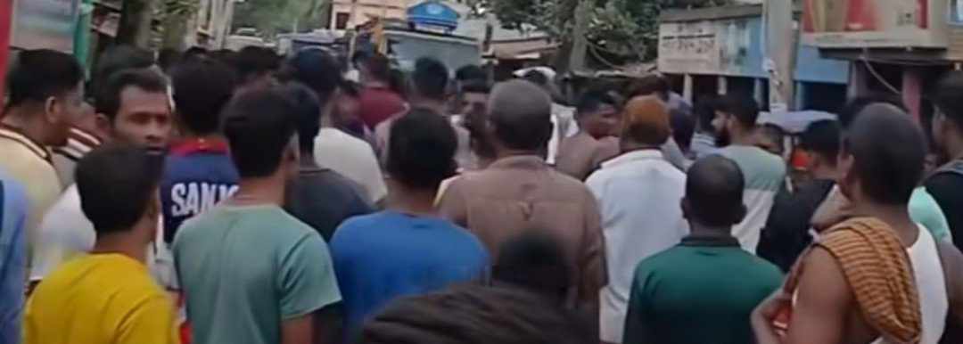 গাইবান্ধায় ট্রাকের চাকায় পিষ্ট হয়ে প্রাণ গেল কলেজ শিক্ষার্থীর