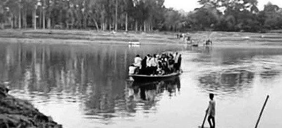 গাইবান্ধায় তিনটি সেতুর অভাবে ৫০ গ্রামের মানুষের দুর্ভোগ