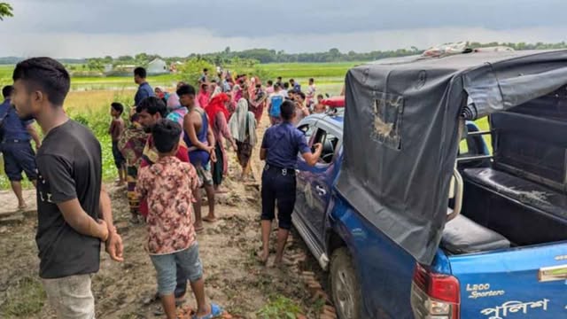 নড়াইলের বাহিপাড়া গ্রামে  একজনকে কুপিয়ে হত্যা