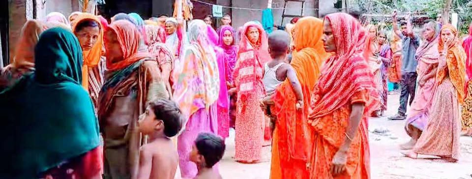 বাঁশঝাড়ে ঝুলছিল শাহানার মরদেহ, স্বজনদের দাবী হত্যা