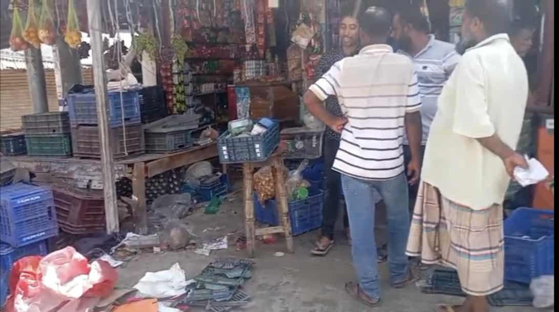 রাণীশংকৈলে শশুরের উপহারের প্রাইভেট কারে ড্রাইভিং শিখতে গিয়ে আহত ৪