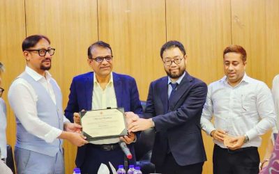 দেশসেরার স্বীকৃতি গ্রহণ করলেন চসিক মেয়র ডা. শাহাদাত হোসেন