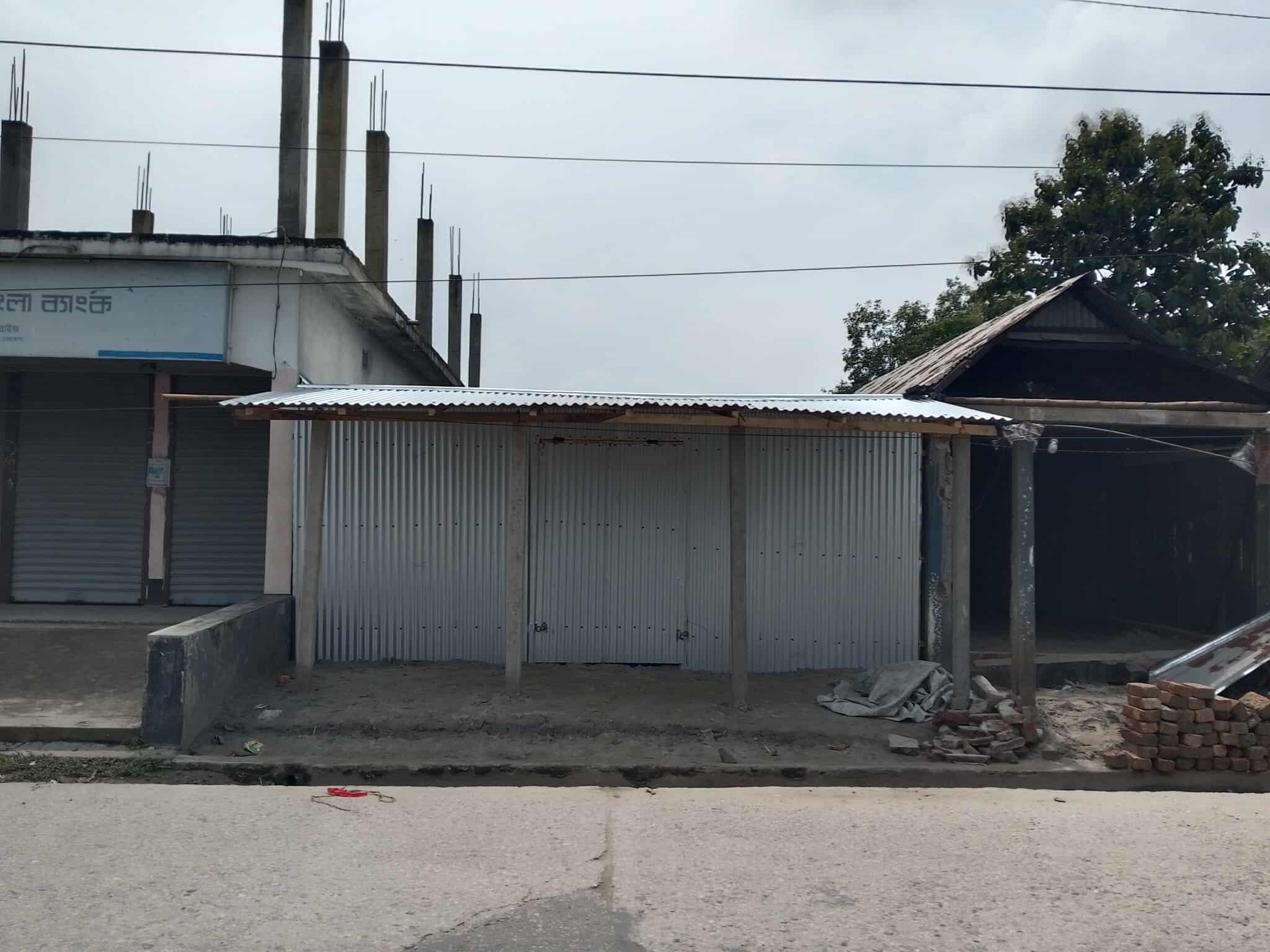 নেত্রকোণার পূর্বধলায় নিজজমিতে ঘর নির্মাণ করতে গিয়ে ভোগান্তির শিকার