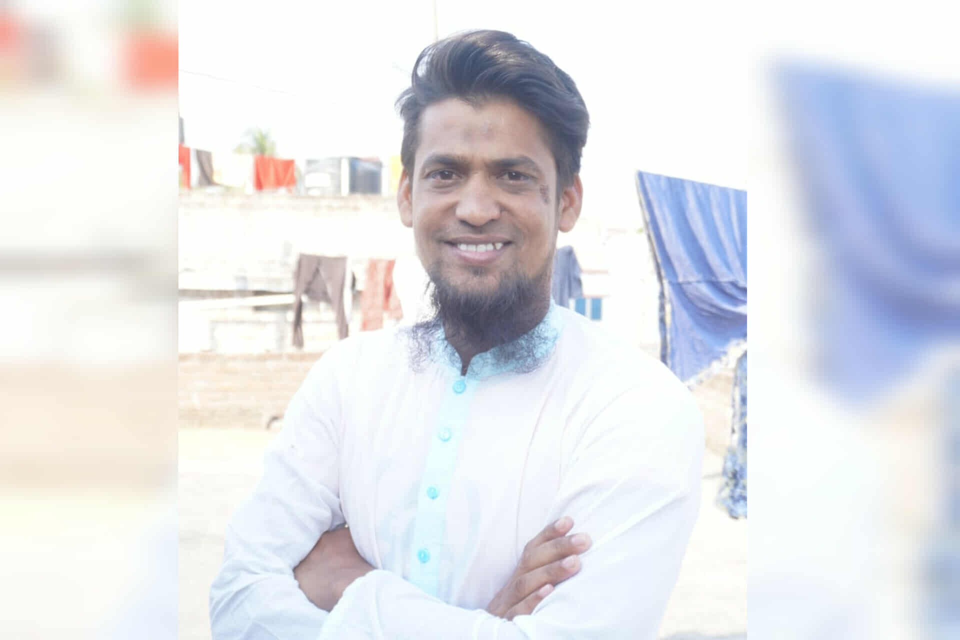 চন্দ্রিমা থানাধীন এলাকায় নিজ উদ্যোগে লাইট লাগিয়ে আলো ফিরিয়ে আনলেন যুবনেতা মানিক