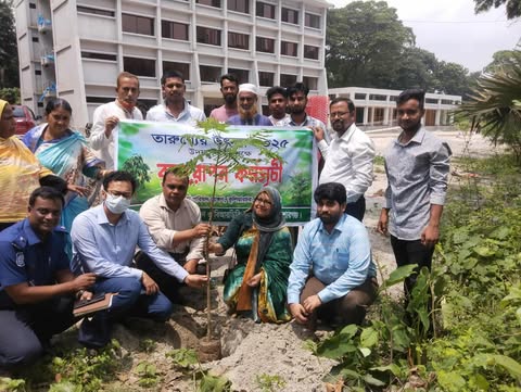 তারুণ্যের উৎসব উদযাপন উপলক্ষে কুলিয়ারচরে বৃক্ষ রোপন