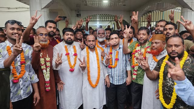 ষড়যন্ত্রমুলক মামলা থেকে মুক্তি পেলেন মুরাদনগর বিএনপির ১৩ নেতাকর্মী……