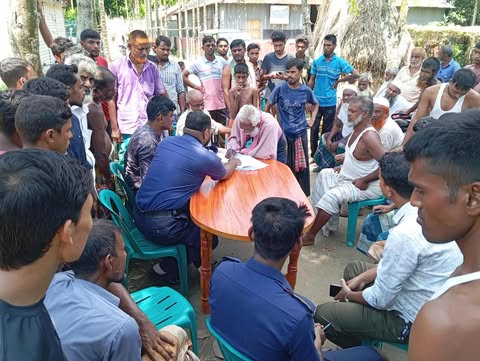 ভূরুঙ্গামারীতে প্রতিবেশীর নতুন অটো রিকশা দেখতে গিয়ে বিদ‍্যুৎ স্পৃষ্টে নারীর মৃত্যু