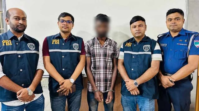 নড়াইলের লোহাগড়ায় আলোচিত ভ্যান চালক সুমন হত্যার মুল আসামি গ্রেপ্তার