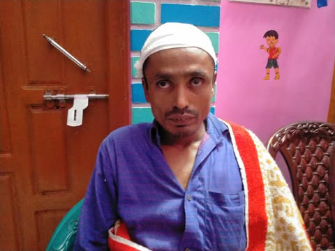 অতর্কিত  হামলায় মনিরামপুরে পিতা- পুর্ত্র সহ তিন জন আহত।