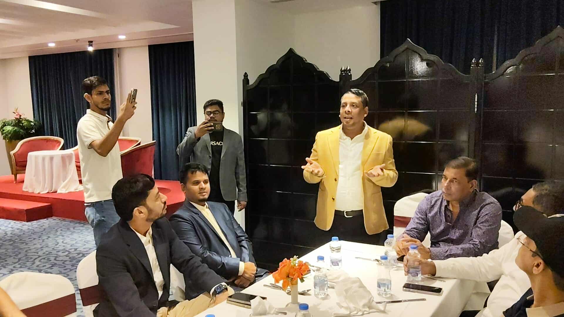 দোহায় প্রবাসী ব্যবসায়ীদের সাথে ফেমাস রিয়েল স্টেটের মতবিনিময়