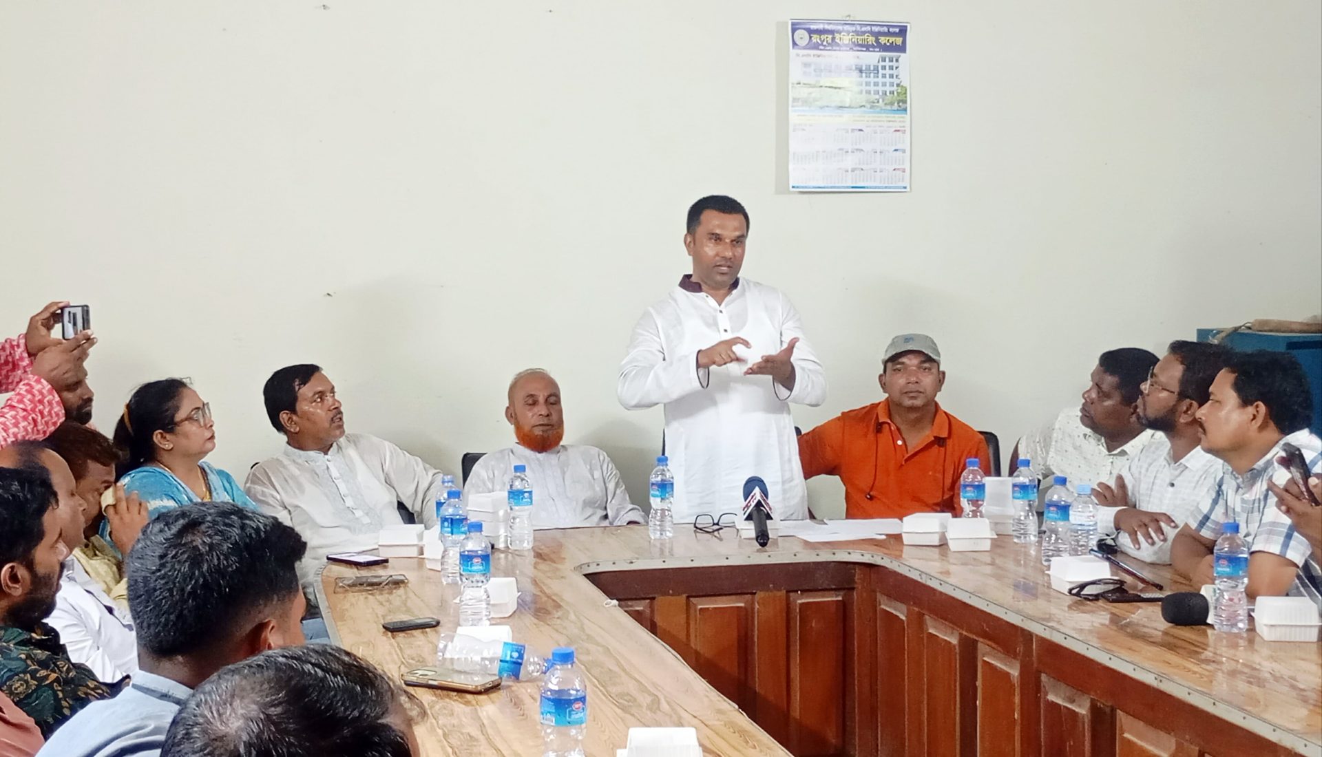 রাণীশংকৈলে সাংবাদিকদের সাথে মতবিনিময় করলেন ছাত্রদলের সাবেক যুগ্ম সম্পাদক কামাল আনোয়ার আহাম্মদ