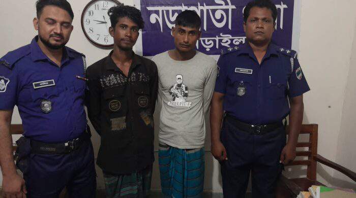 নড়াইল নড়াগাতী থানার ওসি আশিকুর রহমানের নেতৃত্বে ত্রিশ পিস ইয়াবা ট্যাবলেটসহ দুইজন গ্রেফতার