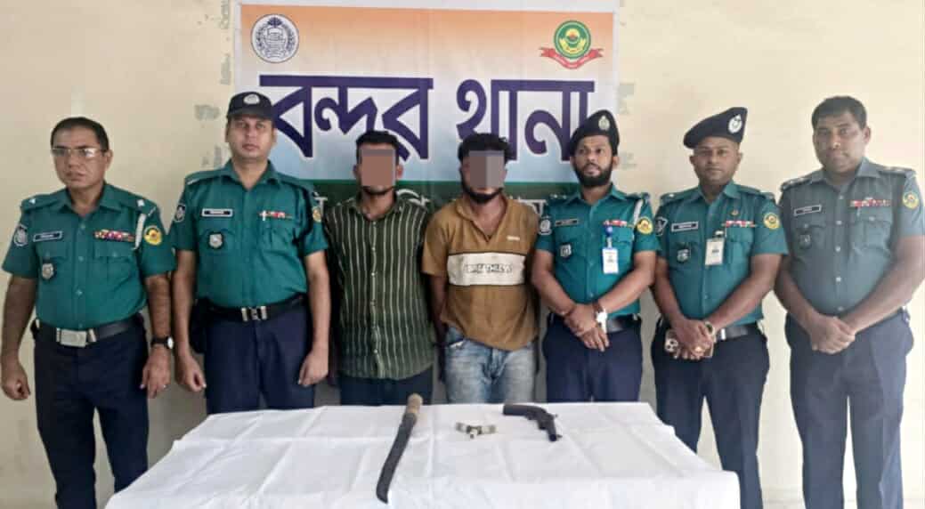 পুলিশের উপর হামলাকারী ২ সন্ত্রাসী অস্ত্রসহ গ্রেফতার