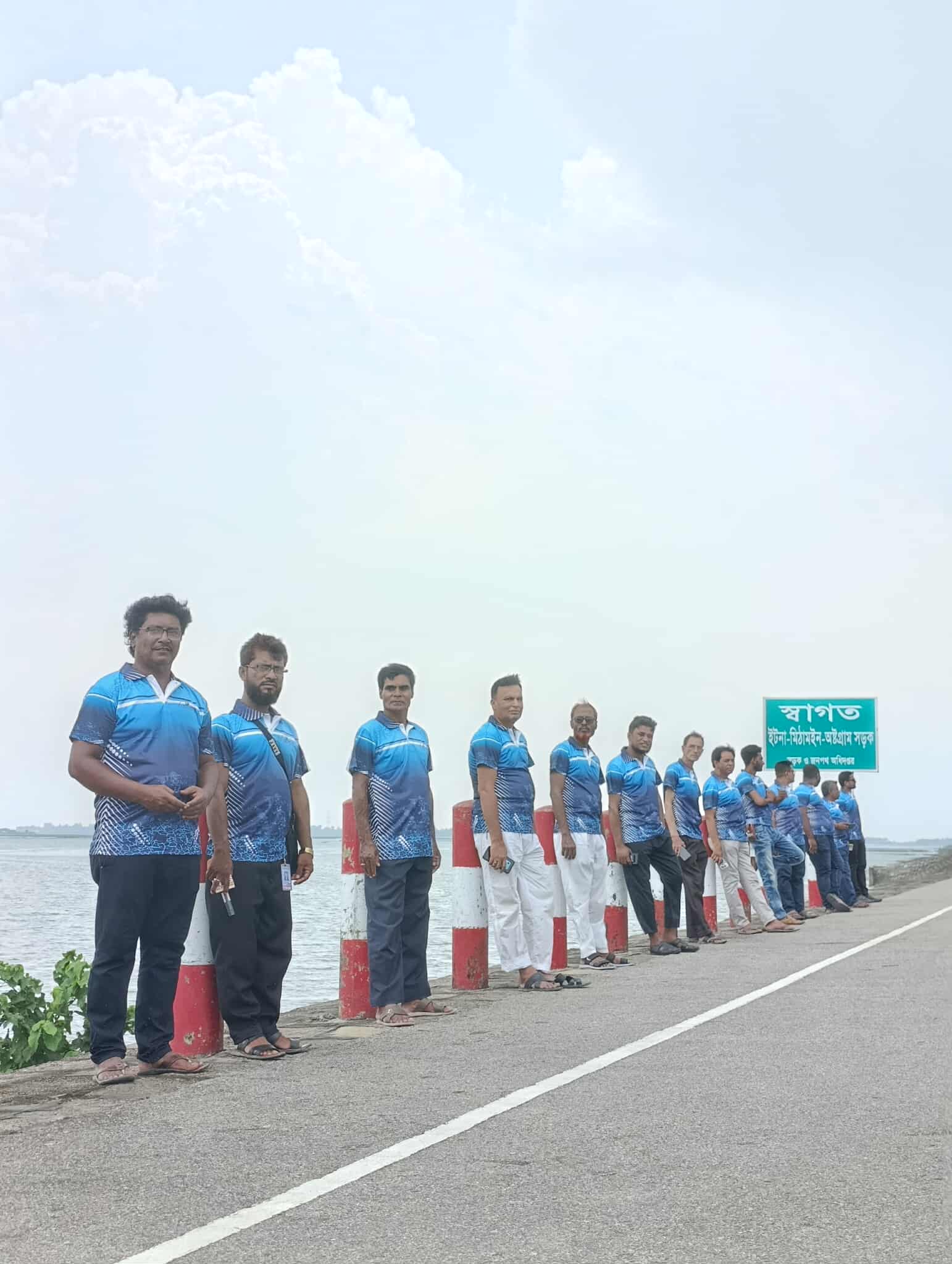 তাড়াইল উপজেলা প্রেস ক্লাবের বার্ষিক নৌভ্রমণ