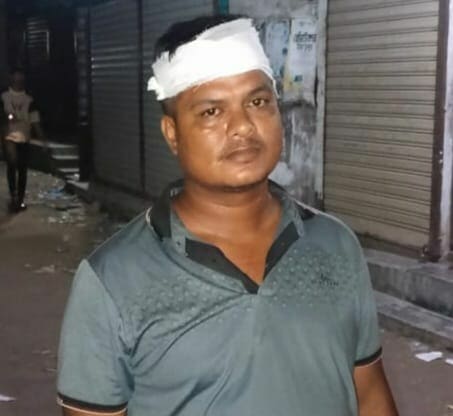 রূপগঞ্জে যুবদল নেতার বাড়িতে হামলা ভাংচুর ও লুটপাট,নারীসহ আহত ৫