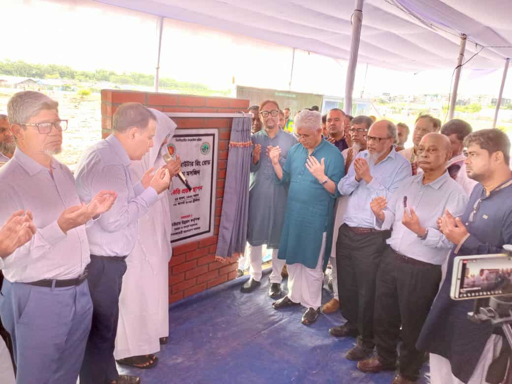 উপদেষ্টা আদিলুর রহমান খানে’র সিডিএ আউটার রিং রোড জামে মসজিদের এর ভিত্তিপ্রস্তর স্থাপন ও কর্ণফুলী টানেল ইন্টার সেকশন পরিদর্শন