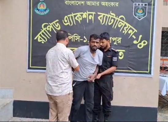 শেরপুরের যাবজ্জীবন সাজাপ্রাপ্ত পলাতক আসামী বাবুল অস্ত্রসহ গ্রেফতার 