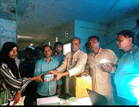 তাড়াইলে গ্রাম আদালতের আয়োজনে শিক্ষার্থীদের  কুইজ প্রতিযোগিতা-পুরষ্কার বিতরণ