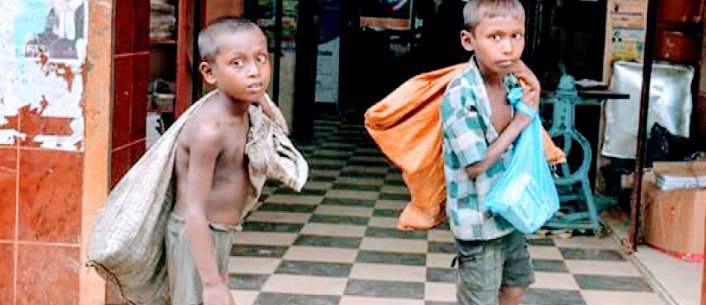 একটু সহানুভূতি, বদলে দিতে পারে একটি পথশিশুর জীবন