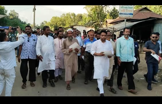 নালিতাবাড়ীতে বিএনপি’র ৩১ দফা বাস্তবায়নে লিফলেট বিতরণ