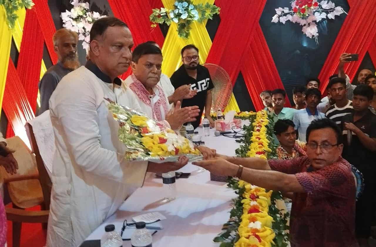 কুলিয়ারচরে পূজামণ্ডপ পরিদর্শন করেন বিএনপি’র কেন্দ্রীয় নেতা মো. শরীফুল আলম